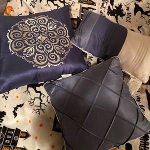 Throw pillow for the bed or couch